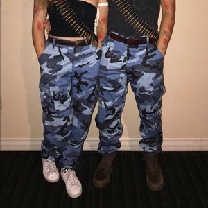 Trendy Blue Camo Pants 💦